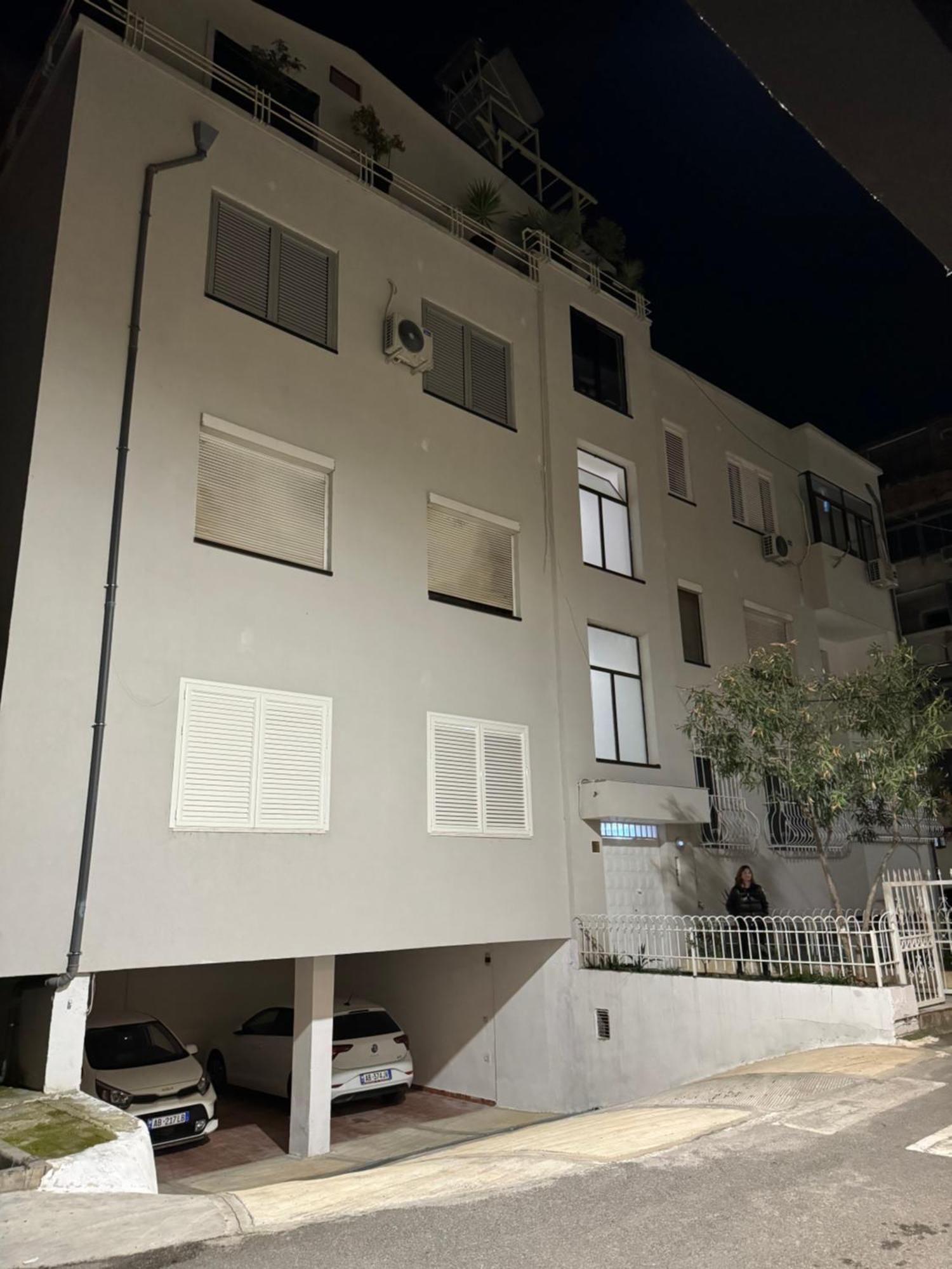 City Center Apartment Tirana Esterno foto